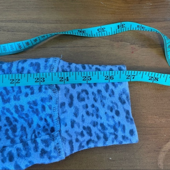 n:philanthropy Sela Animal Print Sweatshirt & Mila Lace-Up Joggers Set - Picture 12 of 15